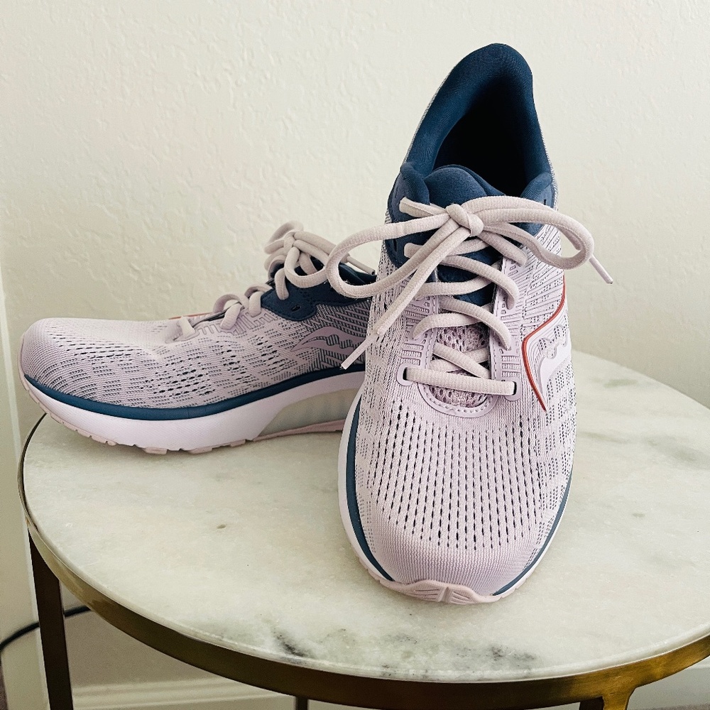 Women's Saucony Running Shoes